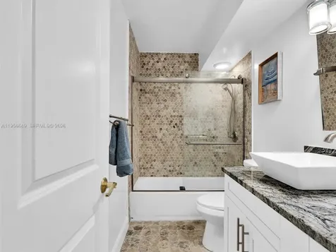 201 SE 11th Terrace Dania FL 33004