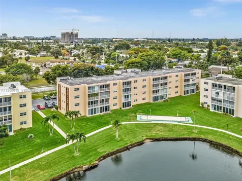 201 SE 11th Terrace Dania FL 33004