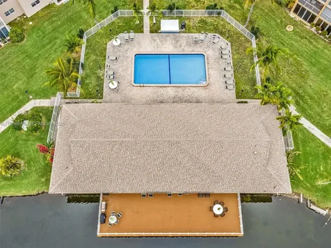 201 SE 11th Terrace Dania FL 33004