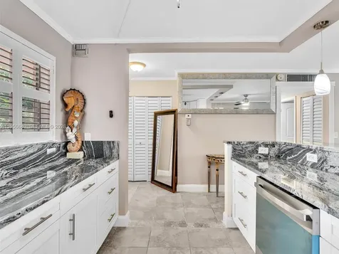 201 SE 11th Terrace Dania FL 33004