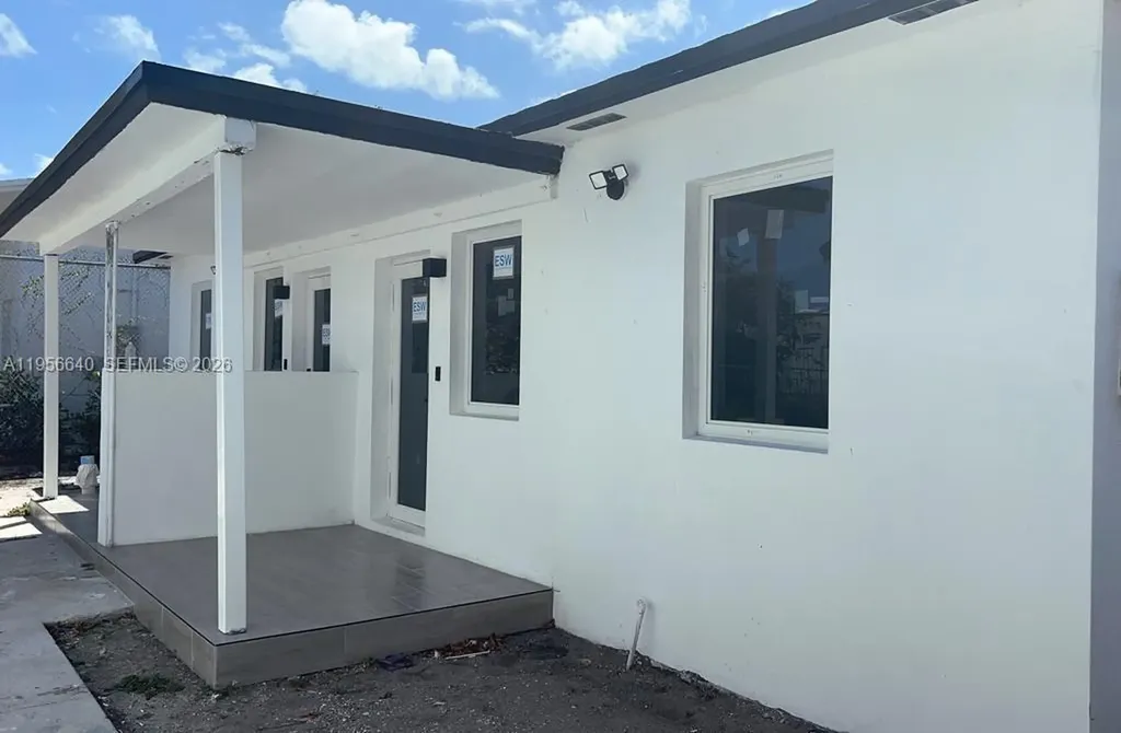 1013 NW 1st Avenue Hallandale Beach FL 33009