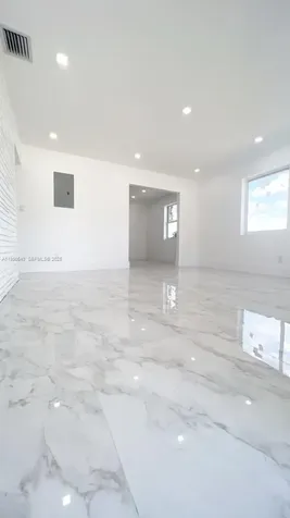 1013 NW 1st Avenue Hallandale Beach FL 33009
