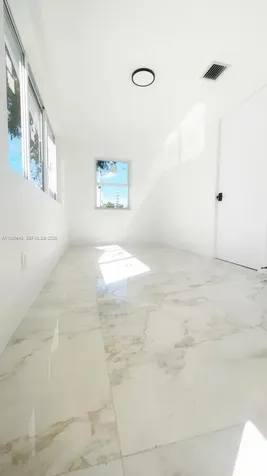 1013 NW 1st Avenue Hallandale Beach FL 33009