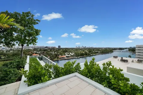 9221 E Bay Harbor Drive Bay Harbor Islands FL 33154