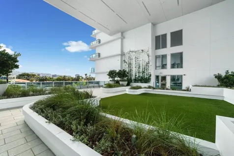 9221 E Bay Harbor Drive Bay Harbor Islands FL 33154