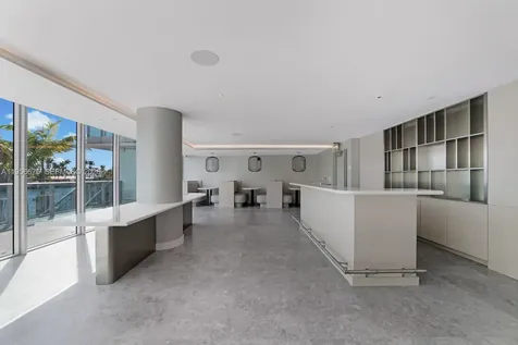 9221 E Bay Harbor Drive Bay Harbor Islands FL 33154