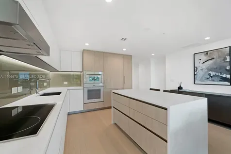 9221 E Bay Harbor Drive Bay Harbor Islands FL 33154