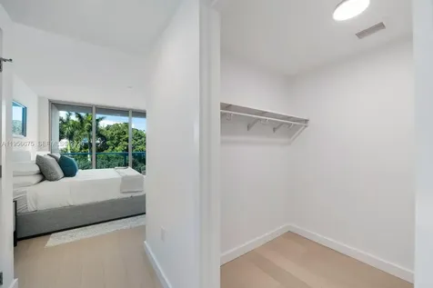 9221 E Bay Harbor Drive Bay Harbor Islands FL 33154