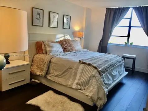 11111 Biscayne Boulevard Miami FL 33181