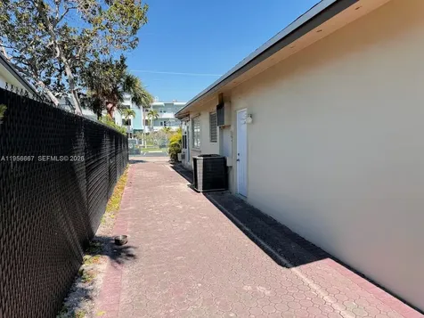 3205 Liberty Street Hollywood FL 33021
