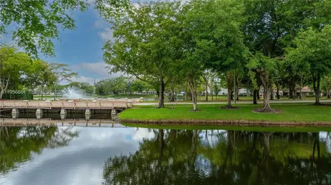 9360 S Chelsea Drive S Plantation FL 33324