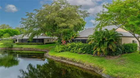 9360 S Chelsea Drive S Plantation FL 33324