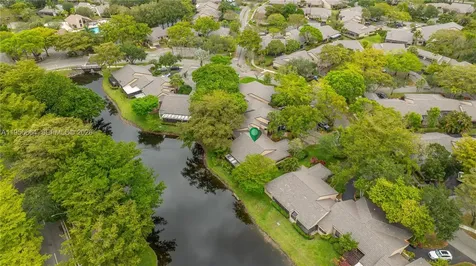 9360 S Chelsea Drive S Plantation FL 33324