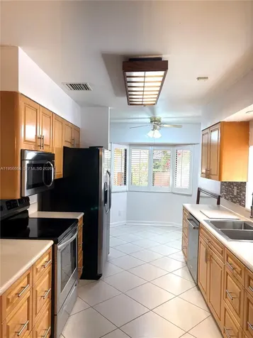 9360 S Chelsea Drive S Plantation FL 33324