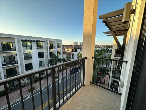 8265 NW 41 Street Doral FL 33166