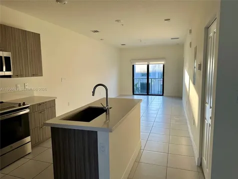 8265 NW 41 Street Doral FL 33166