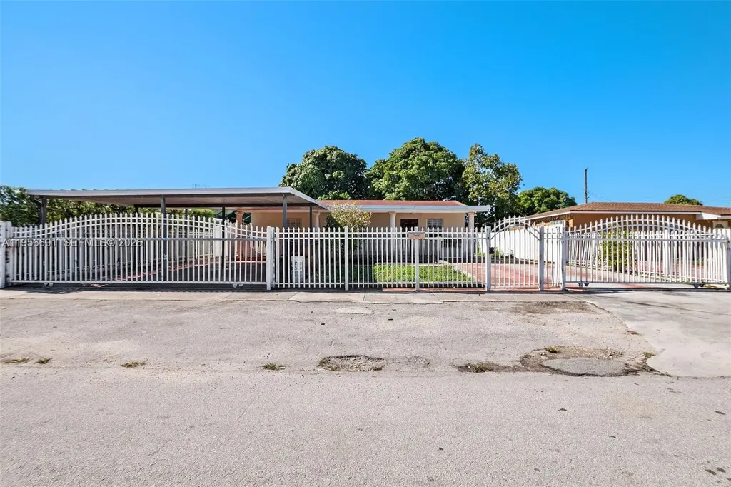 3880 E 8th Lane Hialeah FL 33013