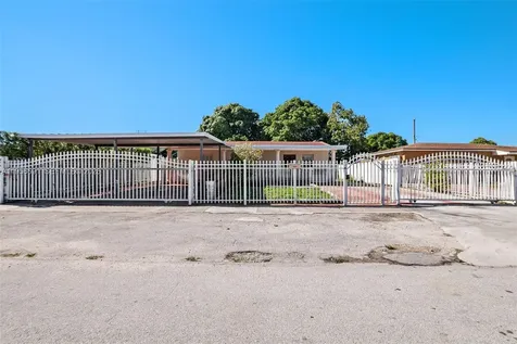 3880 E 8th Lane Hialeah FL 33013