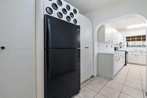 3880 E 8th Lane Hialeah FL 33013