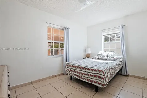 3880 E 8th Lane Hialeah FL 33013
