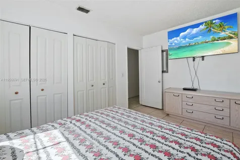 3880 E 8th Lane Hialeah FL 33013