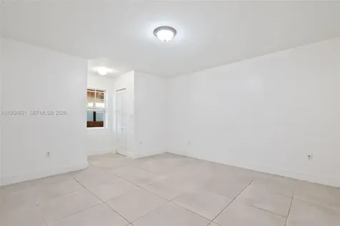3880 E 8th Lane Hialeah FL 33013