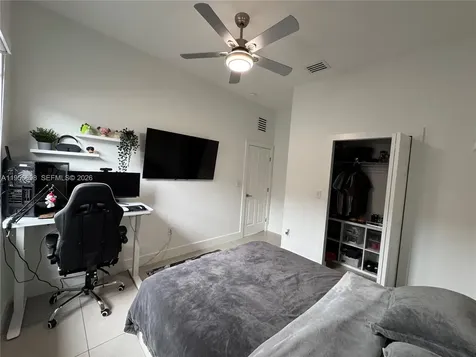 885 NE 3rd Avenue Homestead FL 33030