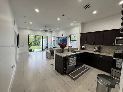 885 NE 3rd Avenue Homestead FL 33030