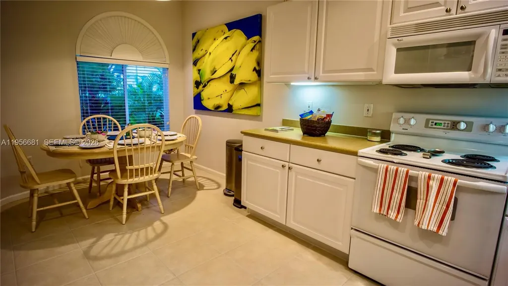 712 W Palm Aire Drive Pompano Beach FL 33069