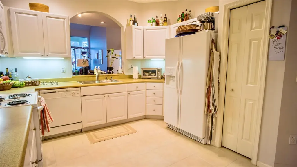 712 W Palm Aire Drive Pompano Beach FL 33069