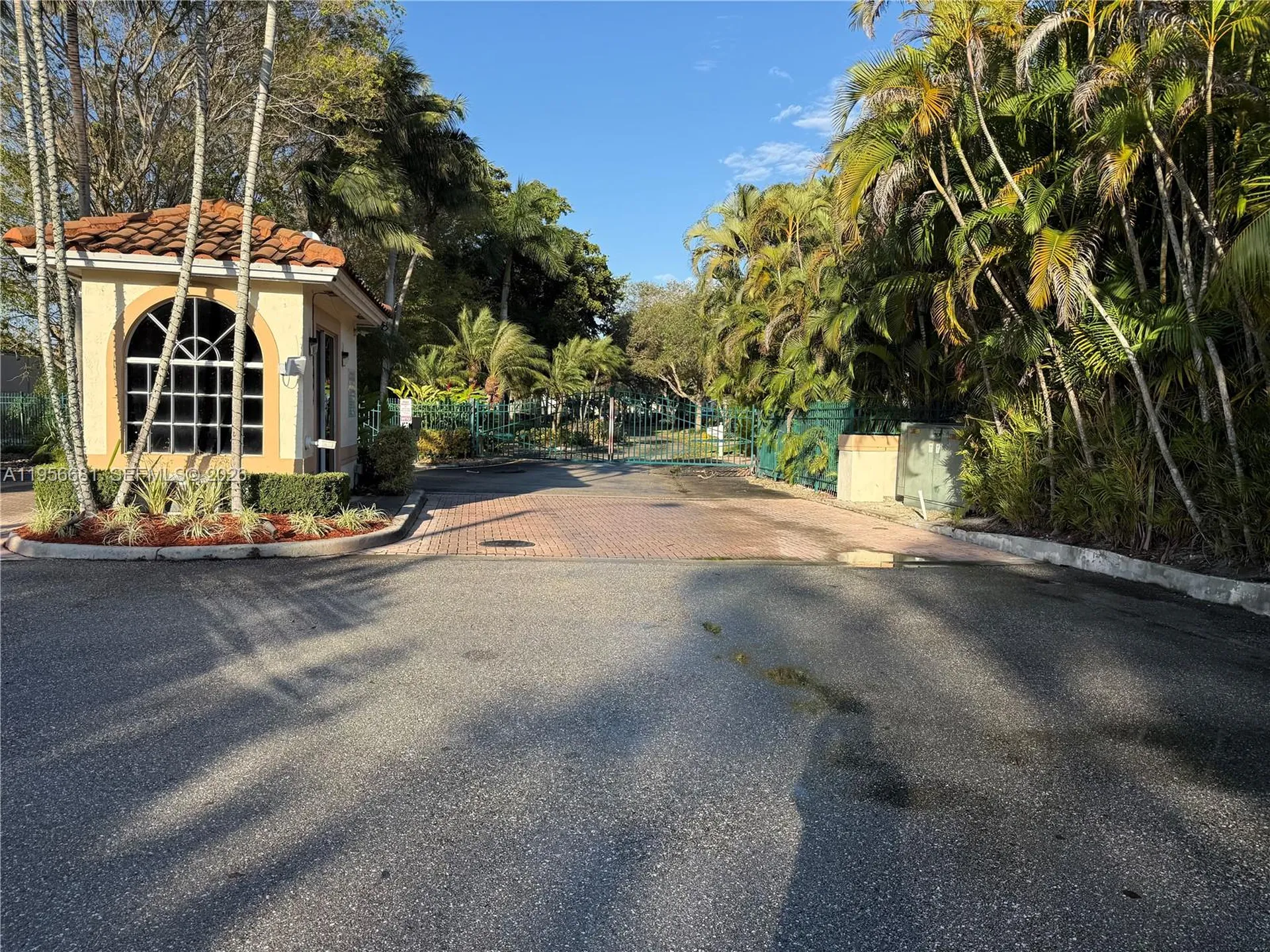 712 W Palm Aire Drive Pompano Beach FL 33069