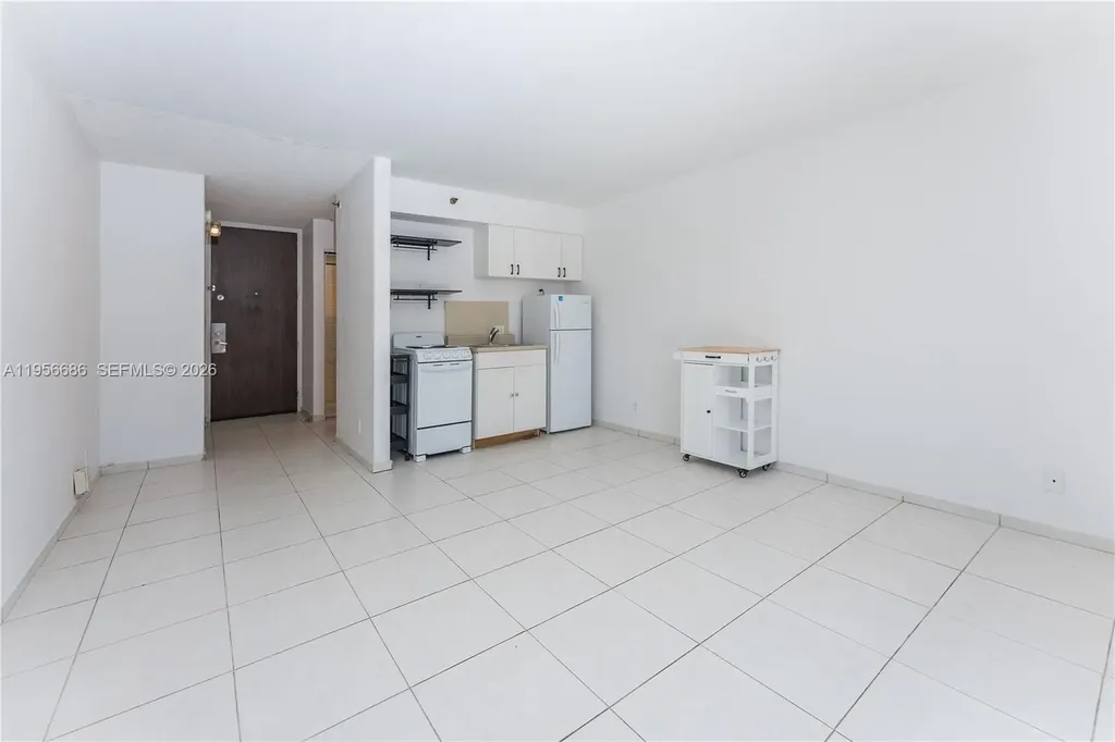16450 NW 2nd Avenue Miami FL 33169