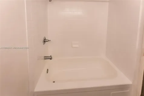 16450 NW 2nd Avenue Miami FL 33169