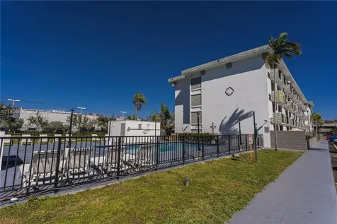 16450 NW 2nd Avenue Miami FL 33169
