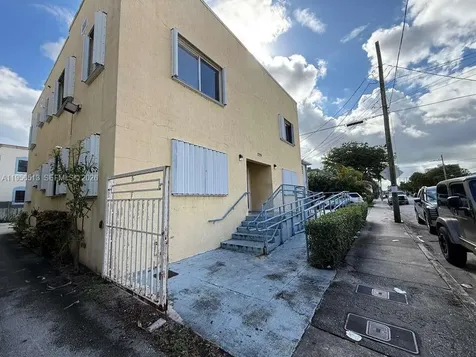 229 NW 10th Avenue Miami FL 33128