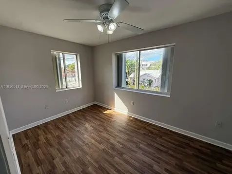 229 NW 10th Avenue Miami FL 33128