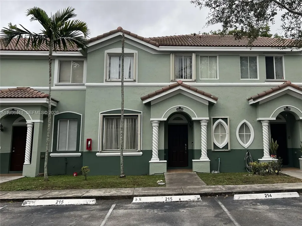 1542 SE 24th Court Homestead FL 33035