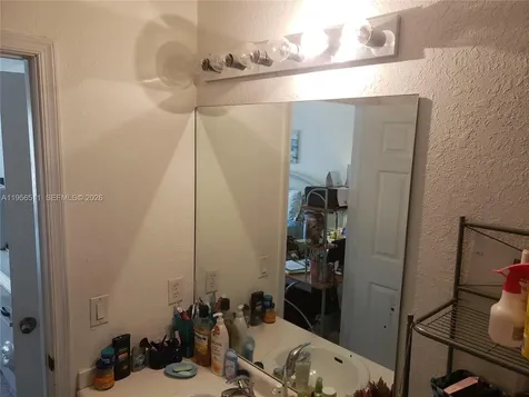1542 SE 24th Court Homestead FL 33035