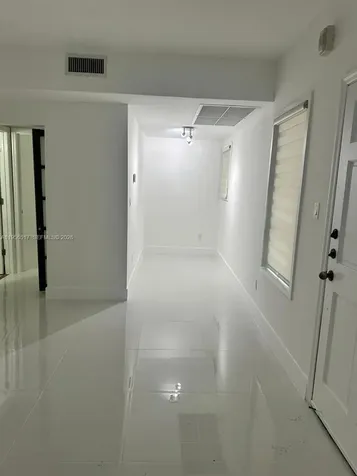 4812 Pine Tree Drive Miami Beach FL 33140