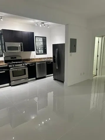 4812 Pine Tree Drive Miami Beach FL 33140
