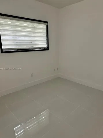 4812 Pine Tree Drive Miami Beach FL 33140