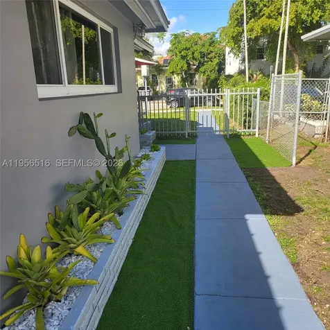 1934 Madison Street Hollywood FL 33020