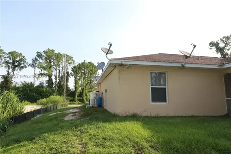 2805 1 SW Street Lehigh Acres FL 33972