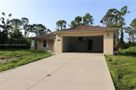 2805 1 SW Street Lehigh Acres FL 33972