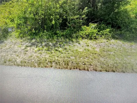 220 Lausanne Avenue Lehigh Acres FL 33974