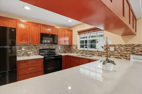 11230 SW 59th Place Cooper City FL 33330