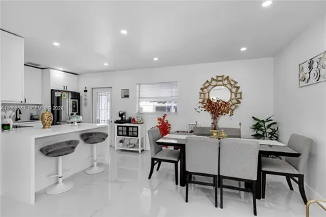 174 E 40th Street Hialeah FL 33013