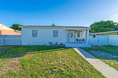 174 E 40th Street Hialeah FL 33013
