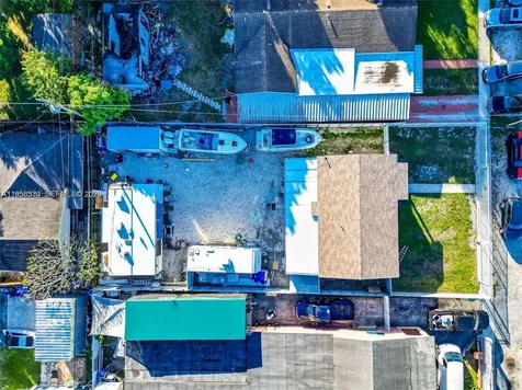174 E 40th Street Hialeah FL 33013