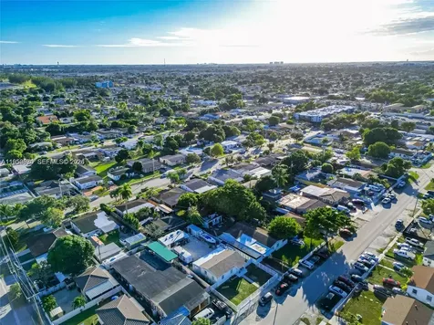 174 E 40th Street Hialeah FL 33013